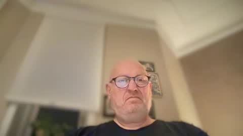 Mark online show from February 15, 8:01 pm