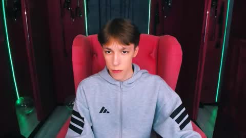 Mark online show from October 27, 11:01 am