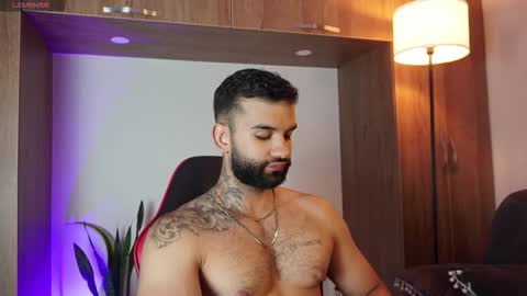 Mark online show from November 10, 12:04 am