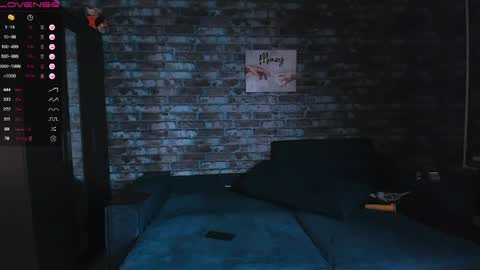 Mark online show from March 28, 2:12 am