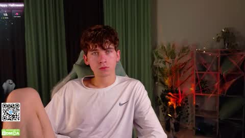 Mark online show from October 30, 5:25 pm