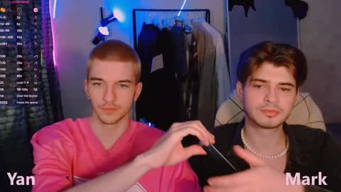 Mark online show from November 17, 9:40 pm