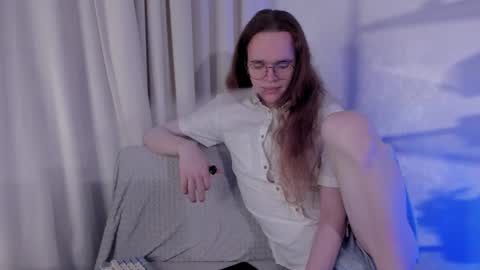 Mark online show from November 29, 10:39 am