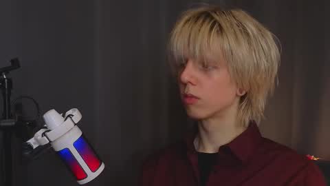 Mark online show from March 1, 9:36 pm