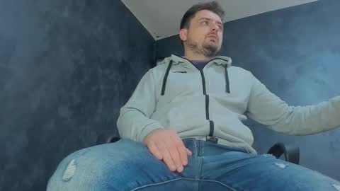 MARK online show from February 3, 10:20 am