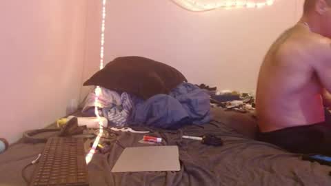 markymark101825061 online show from January 28, 9:51 am