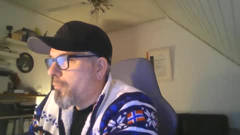 marriedcock1980 online show from January 27, 7:24 am