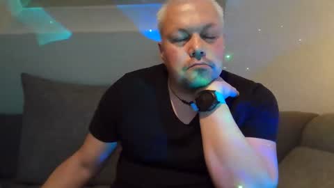 mars0481 online show from December 1, 1:08 am