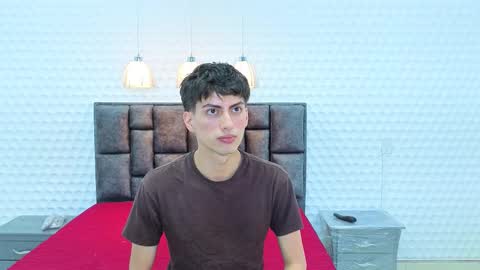 martin_williams_ online show from December 15, 12:24 pm