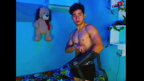 Snapshot of mask_david chatting on September 17, 8:37 am mask_david online show from September 17, 8:37 am