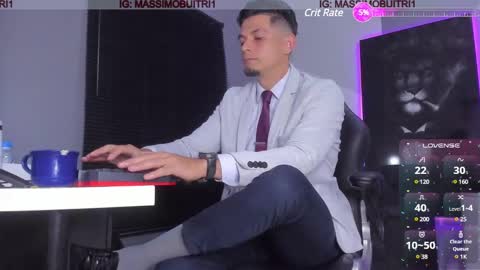 I am Massimo online show from January 18, 11:55 pm