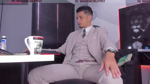 I am Massimo online show from January 9, 2:40 pm