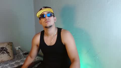 massimo_vidal online show from November 6, 2:47 am