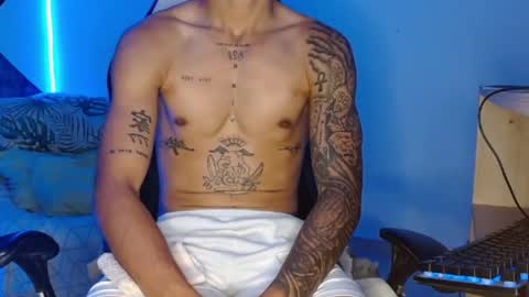 master_black777 online show from October 28, 10:23 pm