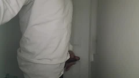 Snapshot of masters1111 chatting on December 8, 1:14 pm masters1111 online show from December 8, 1:14 pm