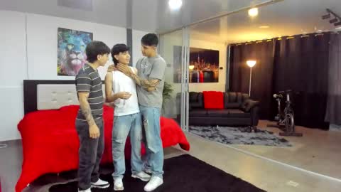 Team Cris Darwin- Fernando- Stiven- David online show from February 25, 11:44 am