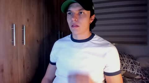 mastrangelo_x online show from April 13, 4:24 am