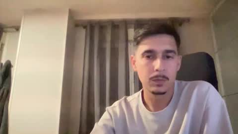 Aaron online show from January 12, 8:46 pm