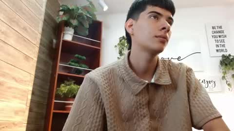 MATEO online show from May 9, 7:26 pm