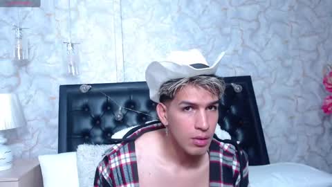 MathiasTaylor online show from October 23, 3:10 am