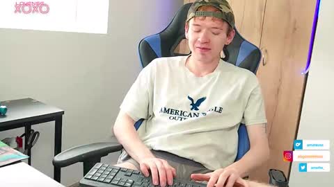 Alejandro Alex online show from October 28, 3:25 pm