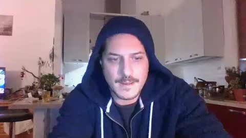 matteushh87 online show from December 19, 8:06 pm