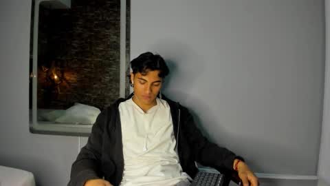 mattfiore online show from January 17, 7:38 pm