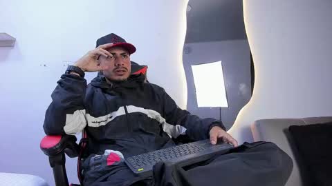 Matthew online show from November 30, 11:29 pm