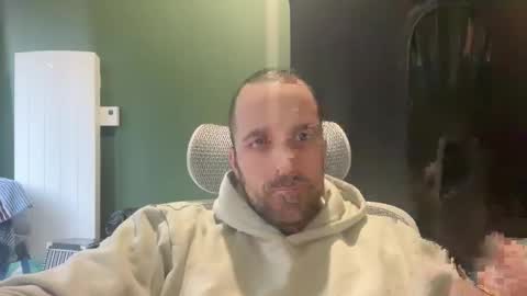 M online show from February 11, 1:49 pm