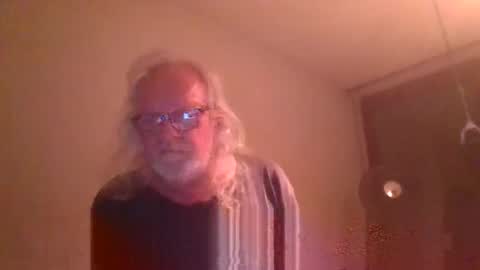 Snapshot of matthy60 chatting on October 18, 7:19 pm Matthias online show from October 18, 7:19 pm