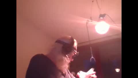 Snapshot of matthy60 chatting on September 16, 6:09 pm Matthias online show from September 16, 6:09 pm