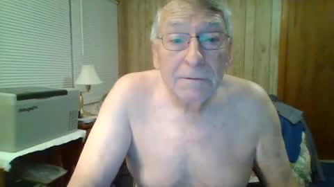 Snapshot of maturecouple1954 chatting on December 29, 12:01 pm SXECPL55 at G mail Dot Com online show from December 29, 12:01 pm