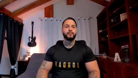 Snapshot of max_dic1 chatting on September 20, 1:27 am max D. online show from September 20, 1:27 am