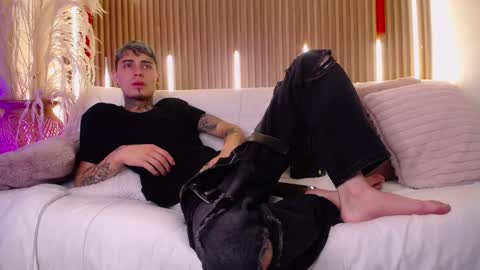 Max online show from February 23, 2:19 pm