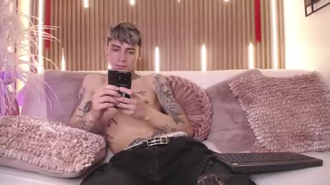 Max online show from March 11, 3:24 am