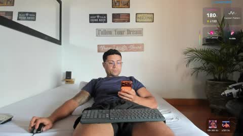 MAXI      online show from April 6, 7:14 pm