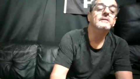 Max online show from December 20, 6:59 pm