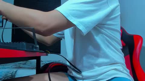 MAX online show from November 15, 10:23 pm