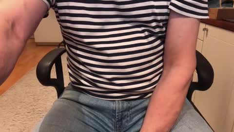 Max online show from December 15, 7:05 am