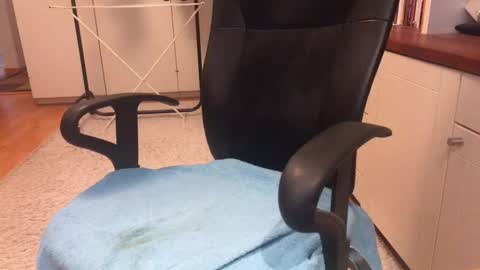 Max online show from February 26, 7:21 am