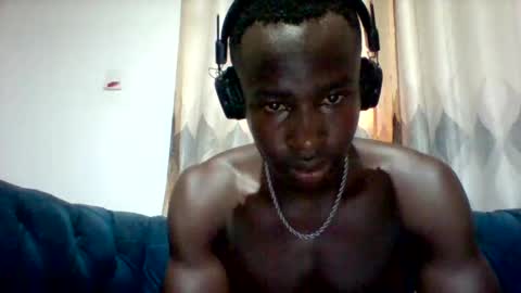 mclntz_bbc online show from December 4, 11:39 am