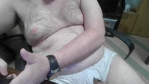 mdm1981 online show from April 30, 6:59 pm