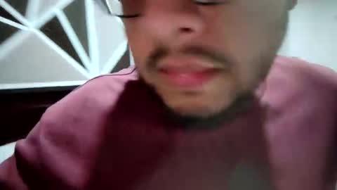 Snapshot of meltingdab chatting on October 31, 1:07 am meltingdab online show from October 31, 1:07 am