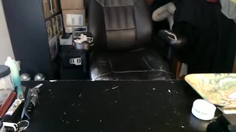 Mark online show from February 18, 3:53 pm