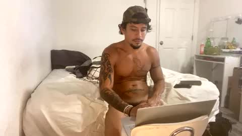 miamiclos1 online show from January 15, 4:27 am