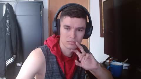 Snapshot of miaou_miaou chatting on February 16, 9:05 pm miaou_miaou online show from February 16, 9:05 pm