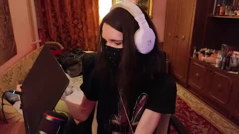 miaowhowl online show from November 7, 8:23 pm