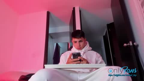 Michael Boy online show from October 31, 8:12 pm