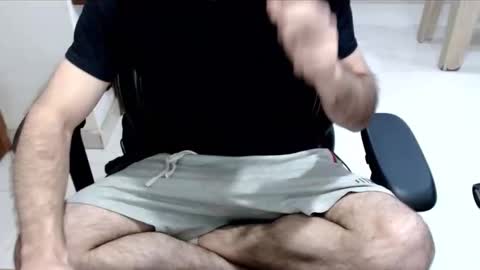 microfama00 online show from January 8, 6:51 am