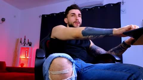 MightyAaron online show from February 17, 12:04 pm